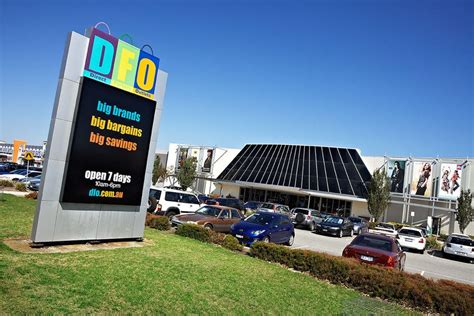 factory outlet moorabbin.